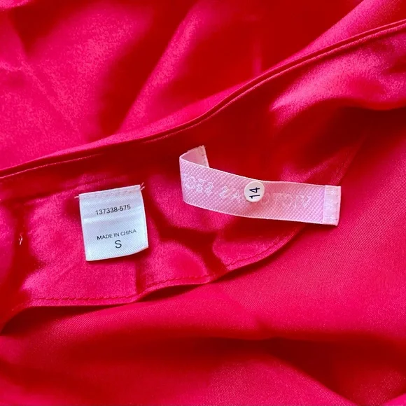 Simple and sexy red Victoria’s Secret baby doll lingerie - Picture 5 of 9